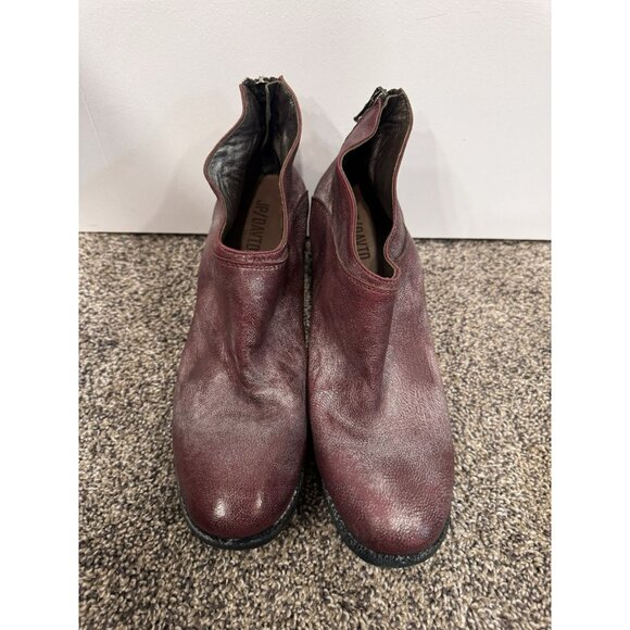 JP David Metallic Red Ankle Heel Shoes Size 40 EUC - Picture 2 of 6